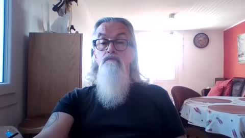 Snapshot of grybear60 chatting on February 23, 8:22 am Grybear online show from February 23, 8:22 am