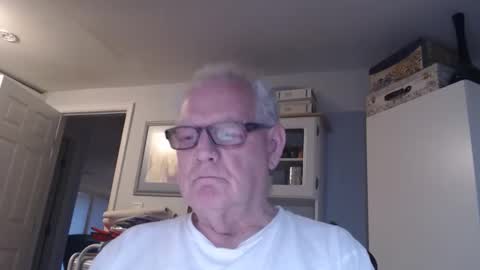 Horny Daddy online show from May 23, 11:03 am