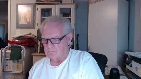 Horny Daddy online show from June 6, 11:37 am