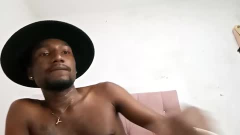 Snapshot of guapoj chatting on February 19, 8:10 pm guapoj online show from February 19, 8:10 pm