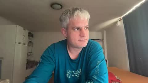 guardiannif_ online show from February 8, 2:42 pm