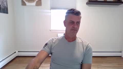 Snapshot of gudguy2025 chatting on November 3, 3:02 pm gudguy2025 online show from November 3, 3:02 pm