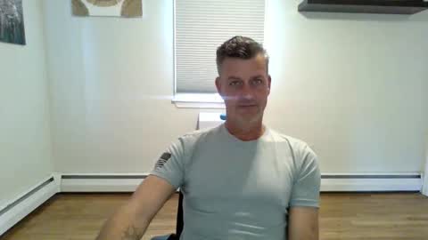 Snapshot of gudguy2025 chatting on November 10, 2:16 pm gudguy2025 online show from November 10, 2:16 pm