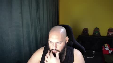 Snapshot of guessswho24 chatting on February 21, 12:11 am Ayan online show from February 21, 12:11 am