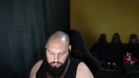 Snapshot of guessswho24 chatting on February 26, 2:21 am Ayan online show from February 26, 2:21 am