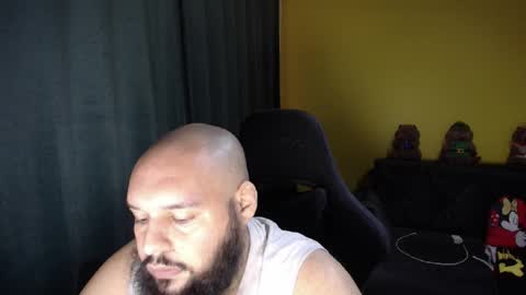 Snapshot of guessswho24 chatting on March 22, 10:24 pm Ayan online show from March 22, 10:24 pm