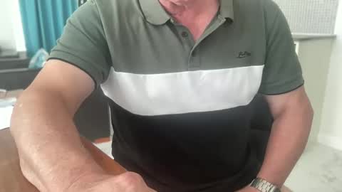 guesswhatigot2 online show from January 4, 4:12 am