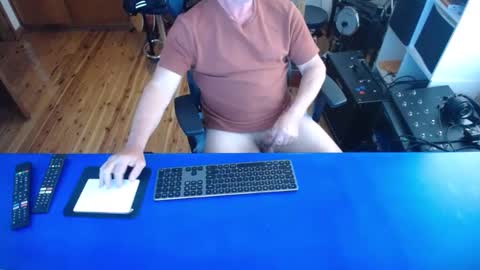 guesswhatigot2 online show from January 12, 6:17 am