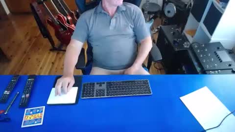 guesswhatigot2 online show from February 1, 7:05 am