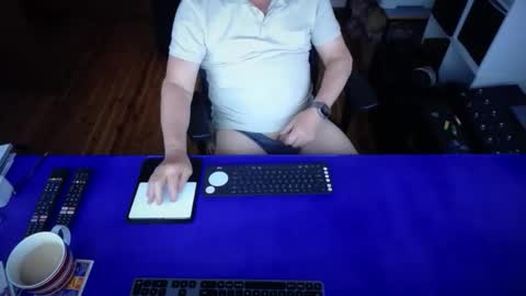 guesswhatigot2 online show from September 19, 7:10 am