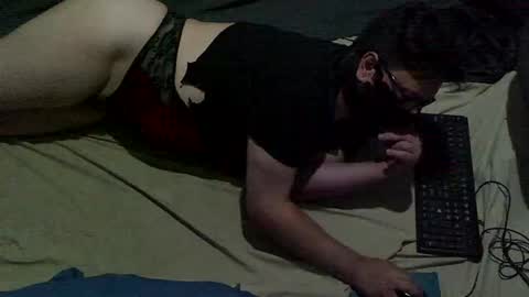 gugaboy2 online show from December 17, 1:44 am