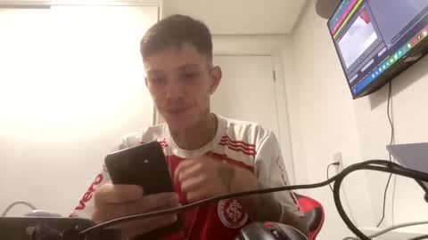 guilhermedasilva655 online show from October 7, 1:14 am