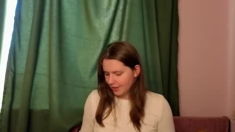 minnie online show from October 8, 7:39 am