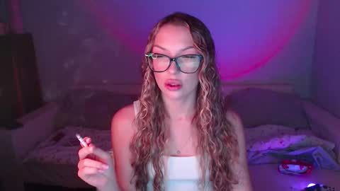 Marta online show from November 20, 7:57 pm