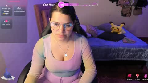 Hello Im Julieta Im 25 years old welcome to my room have fun and be happy. online show from December 6, 2:02 am