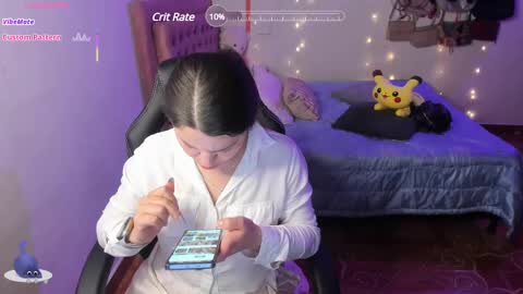 Hello Im Julieta Im 25 years old welcome to my room have fun and be happy. online show from February 17, 3:58 am