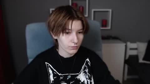 Snapshot of guitarandangell chatting on December 3, 12:25 pm guitarandangell online show from December 3, 12:25 pm