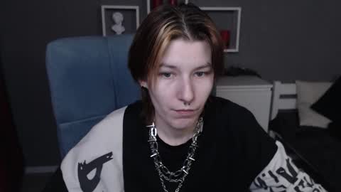 guitarandangell online show from February 10, 8:18 am