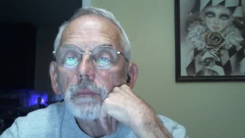 Roy online show from December 4, 1:09 pm