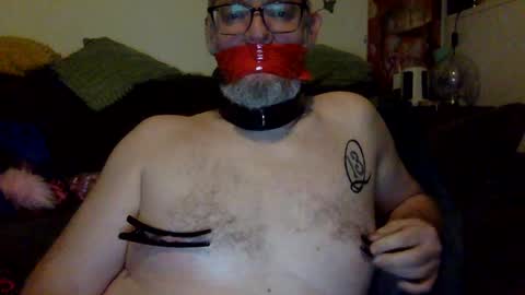 Snapshot of gummicasual chatting on March 12, 9:56 pm gummicasual online show from March 12, 9:56 pm