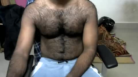 Snapshot of guru95497 chatting on June 1, 11:39 pm guru95497 online show from June 1, 11:39 pm