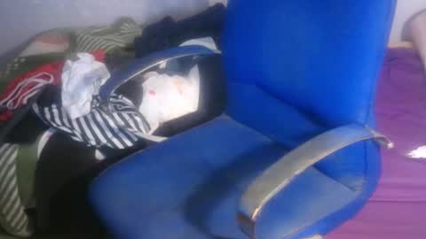 gusanito_enano online show from January 9, 11:35 am