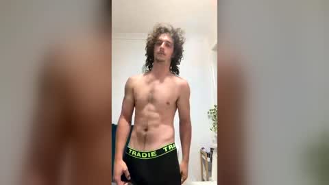 gustavo557722 online show from June 15, 3:58 pm