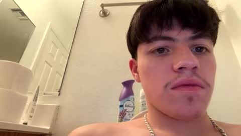 Snapshot of gustavog79 chatting on October 5, 10:02 am gustavog79 online show from October 5, 10:02 am