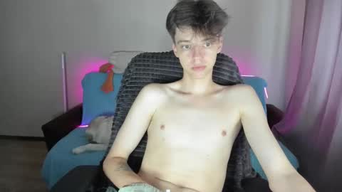 Snapshot of guy_liam1 chatting on September 20, 6:58 am guy_liam1 online show from September 20, 6:58 am