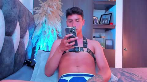 Gabriel online show from December 5, 8:22 pm