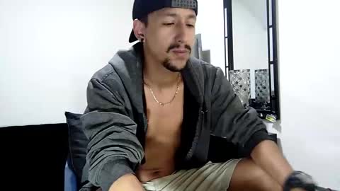 karim online show from December 5, 4:01 pm