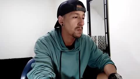 karim online show from January 11, 3:34 am