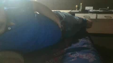 Snapshot of guywith85mm chatting on December 25, 12:47 pm guywith85mm online show from December 25, 12:47 pm