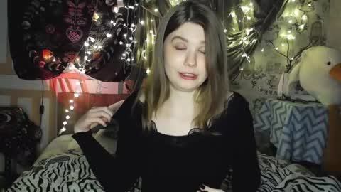 Snapshot of gwen_joestar chatting on January 15, 6:33 pm Gwen online show from January 15, 6:33 pm