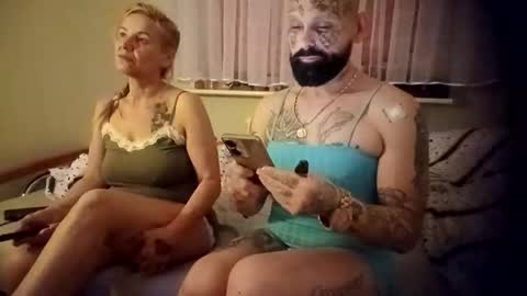 Snapshot of gwidonitola chatting on November 2, 1:41 am gwidonitola online show from November 2, 1:41 am