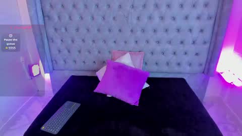 Gyal Smith online show from June 14, 3:41 am
