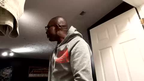 Snapshot of gyesaw1970 chatting on December 1, 5:23 am gyesaw1970 online show from December 1, 5:23 am