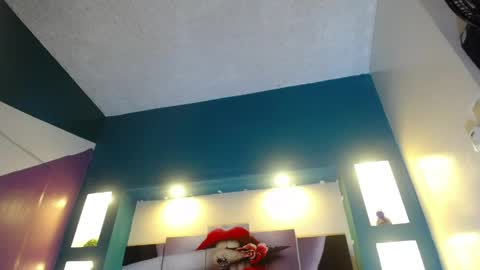 Snapshot of gygy_fox_09 chatting on April 10, 9:52 pm gygy_fox_09 online show from April 10, 9:52 pm