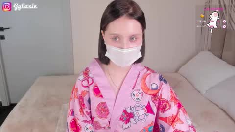   online show from October 14, 9:54 am