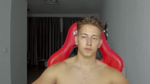 Snapshot of gym_alpha chatting on October 20, 11:38 pm Oliver online show from October 20, 11:38 pm