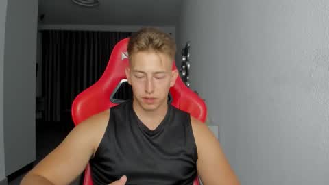 Snapshot of gym_alpha chatting on October 30, 9:26 pm Oliver online show from October 30, 9:26 pm