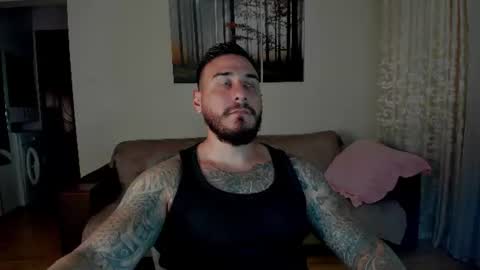 Snapshot of gymdominus chatting on July 4, 6:52 am gymdominus online show from July 4, 6:52 am