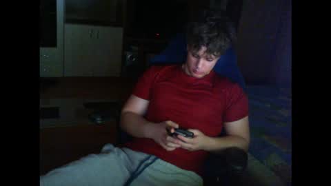 gymguy0505 online show from January 14, 3:06 pm