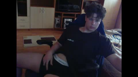 gymguy0505 online show from February 2, 9:19 am