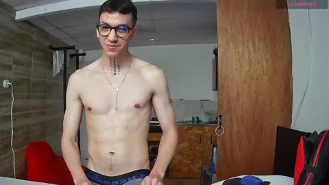 Snapshot of gyo_____ chatting on September 28, 12:21 pm gyo online show from September 28, 12:21 pm