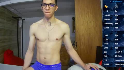 Snapshot of gyo_____ chatting on October 6, 12:13 pm gyo online show from October 6, 12:13 pm