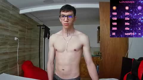 Snapshot of gyo_____ chatting on October 24, 12:01 pm gyo online show from October 24, 12:01 pm