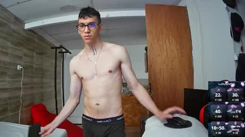 Snapshot of gyo_____ chatting on November 11, 12:16 pm gyo online show from November 11, 12:16 pm