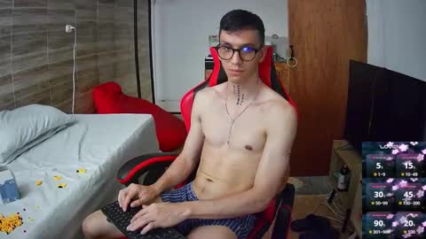 Snapshot of gyo_____ chatting on November 12, 9:14 pm gyo online show from November 12, 9:14 pm