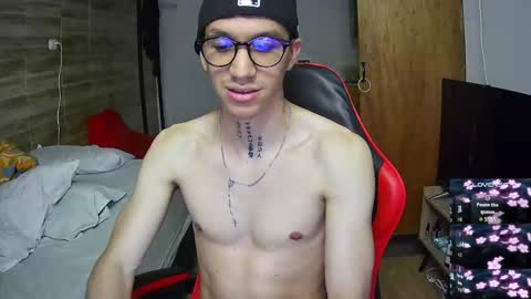 Snapshot of gyo_____ chatting on November 21, 11:47 pm gyo online show from November 21, 11:47 pm